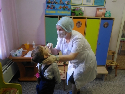 Când este contagios un copil bolnav, cu sau fără simptome?