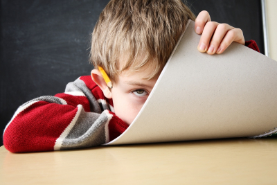 Probleme de concentrare la școlar – cum le identificăm.