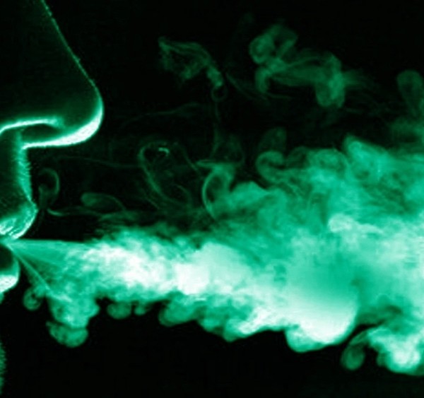 Fumatul în adolescență, libertate sau o lesă invizibilă? Avertismentul psihologilor