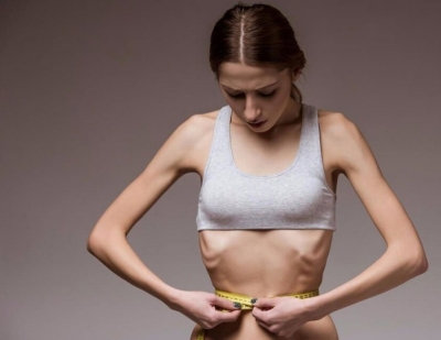 Anorexia nervoasa, o lupta impotriva maturizarii sexuale la adolescenti
