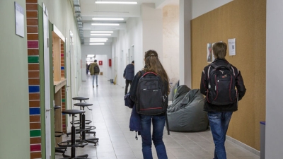 Educația sexuală în școlile din R. Moldova: Ce se predă, de fapt, și ce este fals