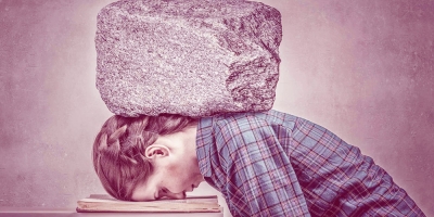 Adolescentul suferă de depresie? Află care sunt cauzele și cum intervii